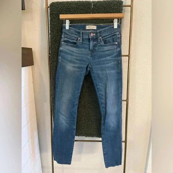 Madewell 8” Skinny Jeans - Picture 1 of 6